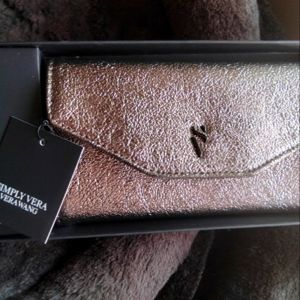 Vera Wang wallet